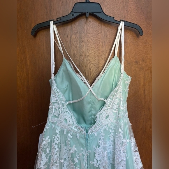Say Yes to Prom Pastel Blue Mint Lace Dress Size 9/10 - Picture 5 of 6